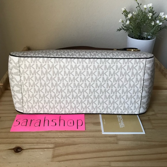 🌼Michael Kors Purse - Picture 5 of 13